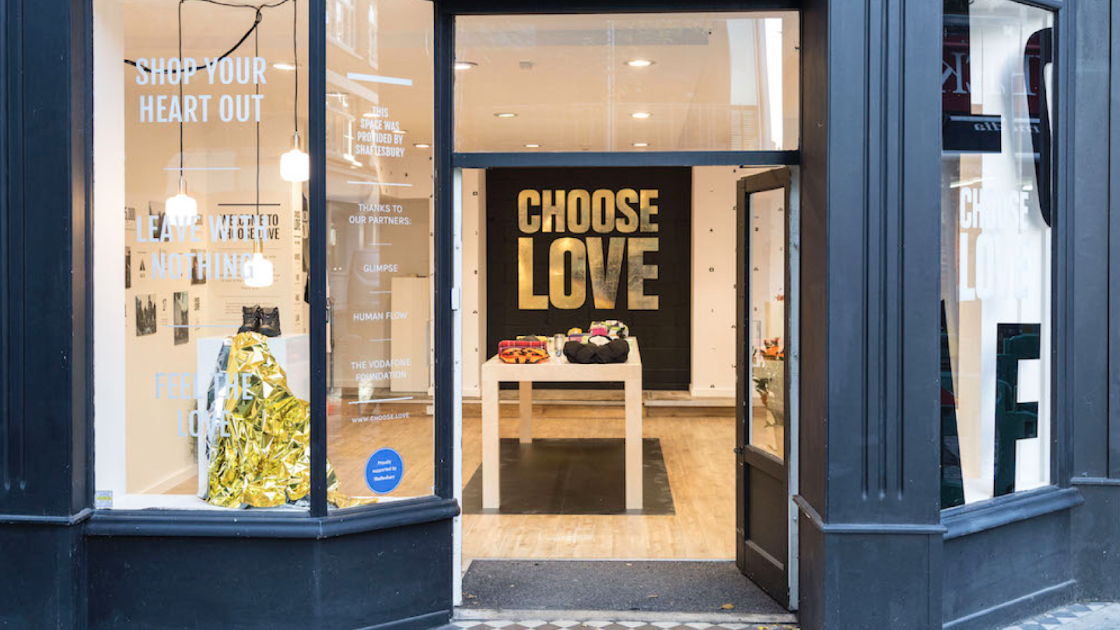 Help Refugees retail concept, Choose Love